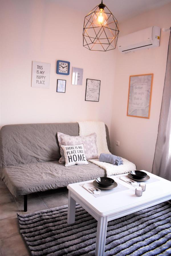 Apartamento Cozy And Modern Komotiní Exterior foto
